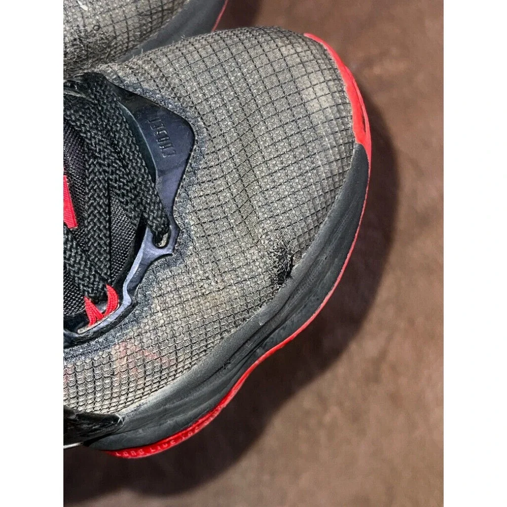 Jordan‎ LeBron 19 Black Sz. 7Y/ Men's 7